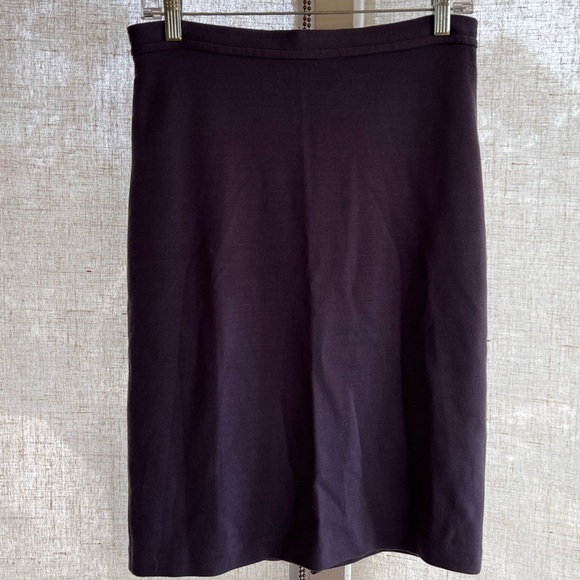 St. John Collection Blue/Plum/Mauve Knit knee Length Pencil Skirt Size 4 - Picture 3 of 9